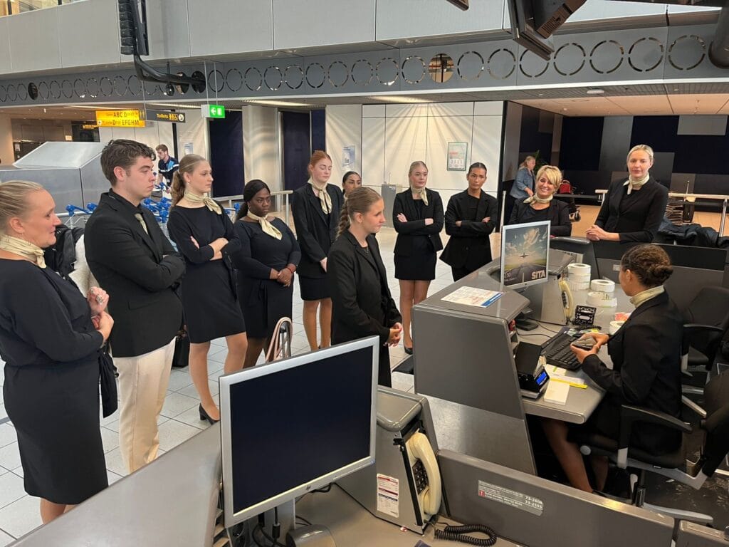 9ac17e73 04bc 440b 8fd9 feb3a4e19d12