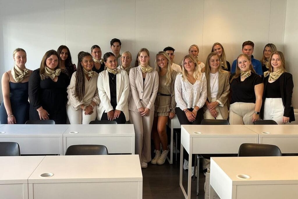 stewardess worden orig